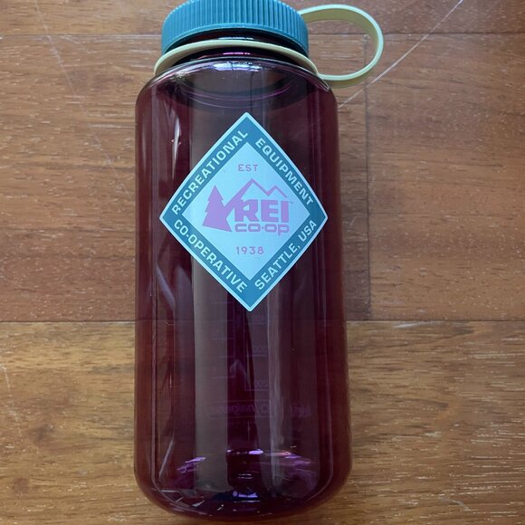 Nalgene Other - REI Nalgene 32 oz with Splashguard